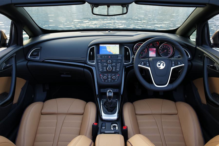  Vauxhall Cascada 2013 года  (фото 16 из 73)